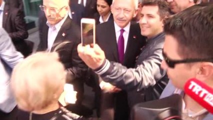CHP Genel Başkanı Kılıçdaroğlu Havalimanında Karşılandı