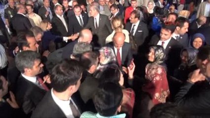 Bursa - Müezzinoğlu: Bir Tarafta Ağustos Böceği, Bir Tarafta Bal Arısı Anlayışı Var