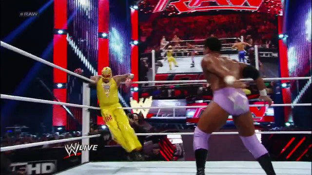 Rey Mysterio, Sin Cara, Tyson Kidd & Justin Gabriel vs. The Prime Time Players, Epico & Primo - 8-Ma