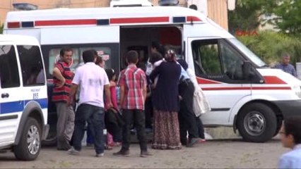 Bodrum Katta Çıkan Yangında 8 Kişi Dumandan Etkilendi