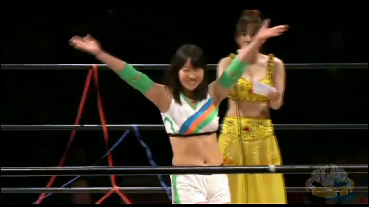 {Stardom} Kaori Yoneyama Vs. Momo Watanabe (5/3/15)