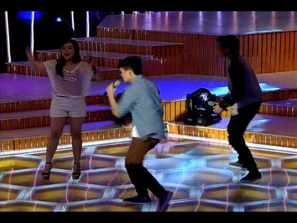 THE SINGING BEE: Young & Free ang Bibirit!