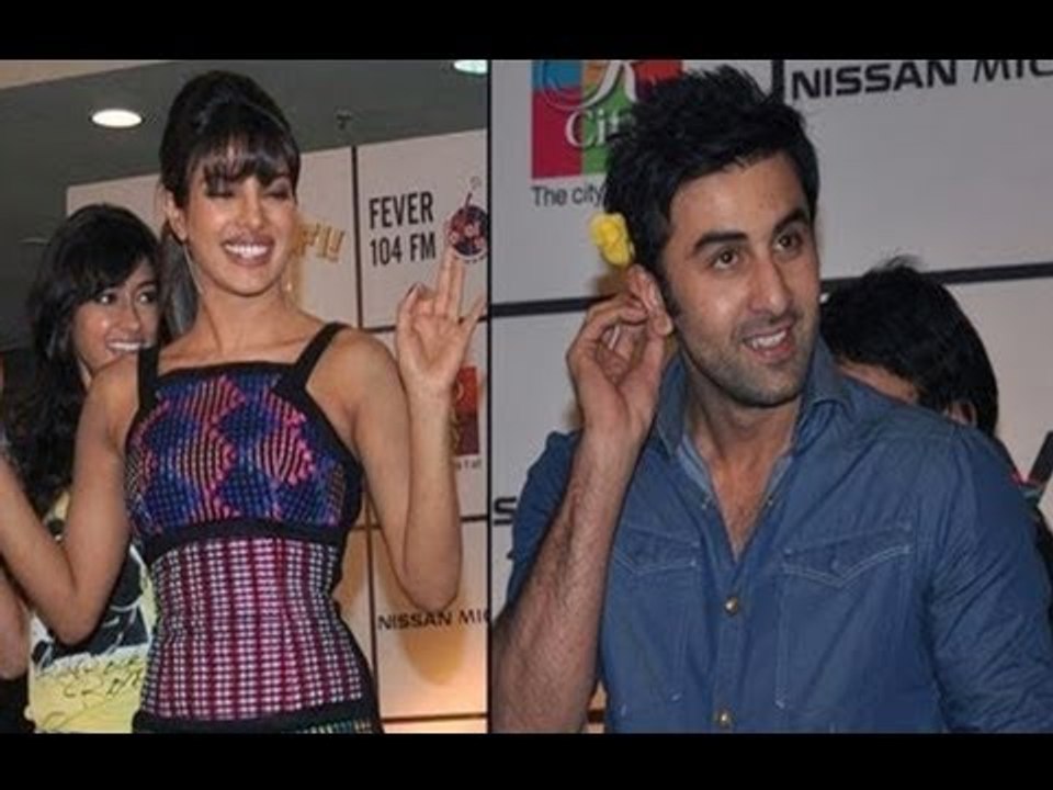 Hottie PRIYANKA CHOPRA ,RANBIR KAPOOR,  ILEANA DCRUZ At Barfi Bombay Unplugged Event