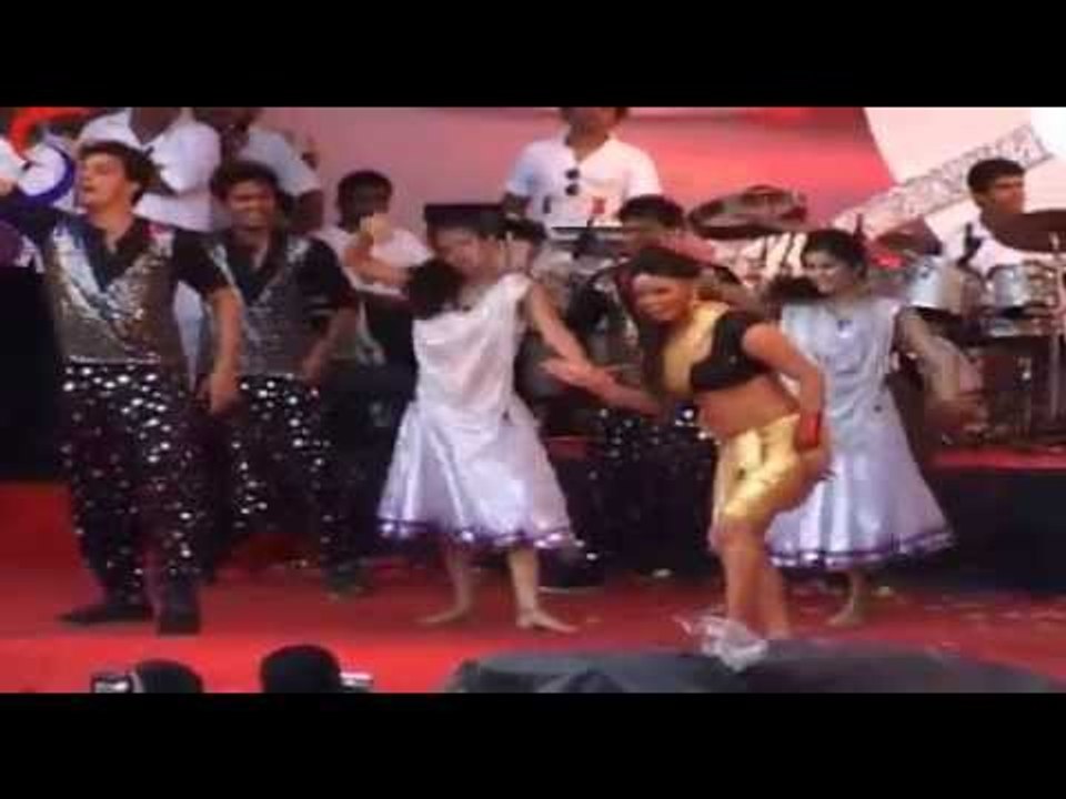 Controversy QUEEN Rakhi Sawant  Marathi Dance