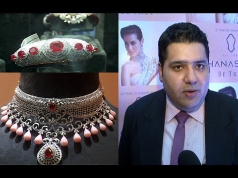 bOLLYWOOD Actresses Flock To Ghanasingh New Diamond Jewellery Showroom
