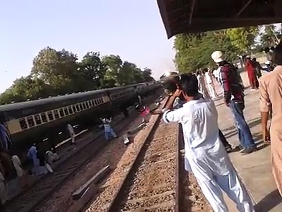 Azaadi-Special-Train - InfoMazza.com