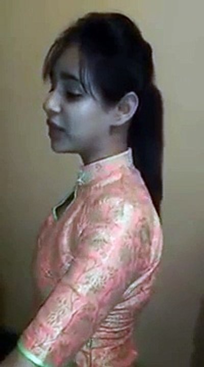 punjabi girl singing sucha soorma
