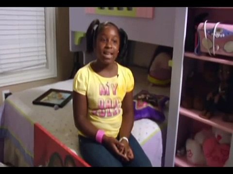 Reginae Carter (Lil Wayne daughter) raps