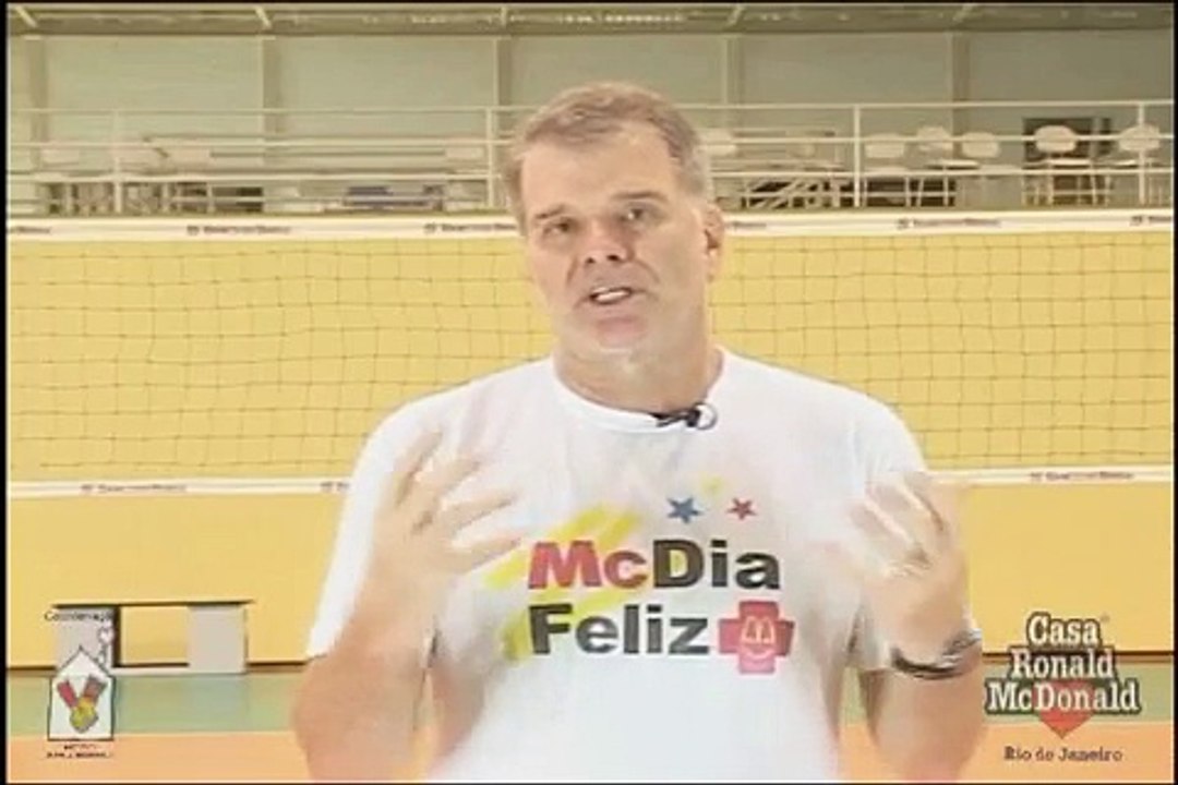 Bernardinho fala sobre Trabalho em equipe para anfitriões do McDia Feliz