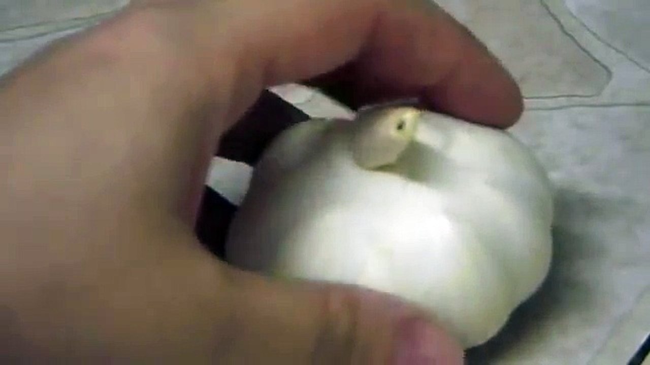 "Home Remedies Garlic Juice Benefits For Hair Loss Growth" "How To Make Your Hair Grow Faster"