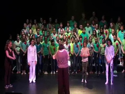 [école en choeur] Académie de Nantes- Collège L. Millet à Doué la Fontaine chorale 2013 Ils cassent le monde