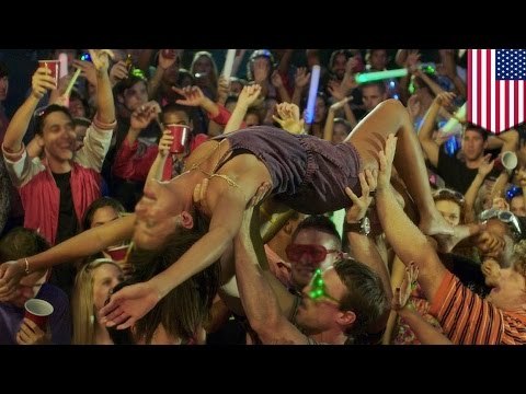 Seattle teen left “home alone” is forced to call cops to break up his own house party