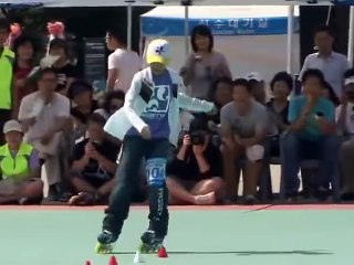 Korean girl with amazing skate skills