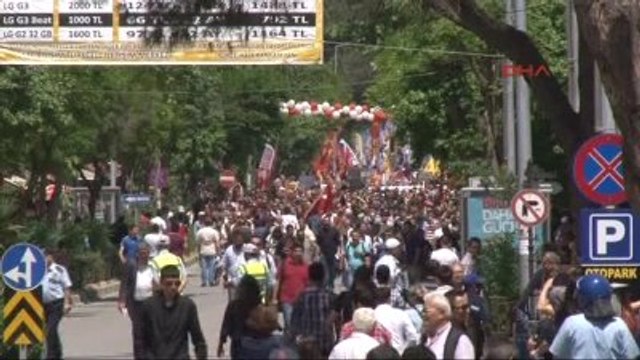 Soma-1- Madenci Aileleri Soma'da Miting Yaptı