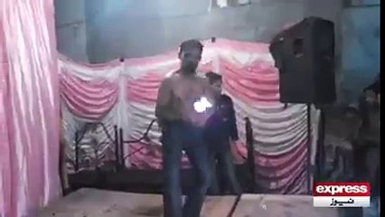 اناڑی بندہ اپنے آپ کو بھی مشکل میں ڈال سکتا ھے اور دوسروں کو بھی,,