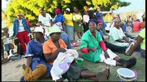 Zimbabwean migrant workers face South African locals' wrath - 21 Nov 09