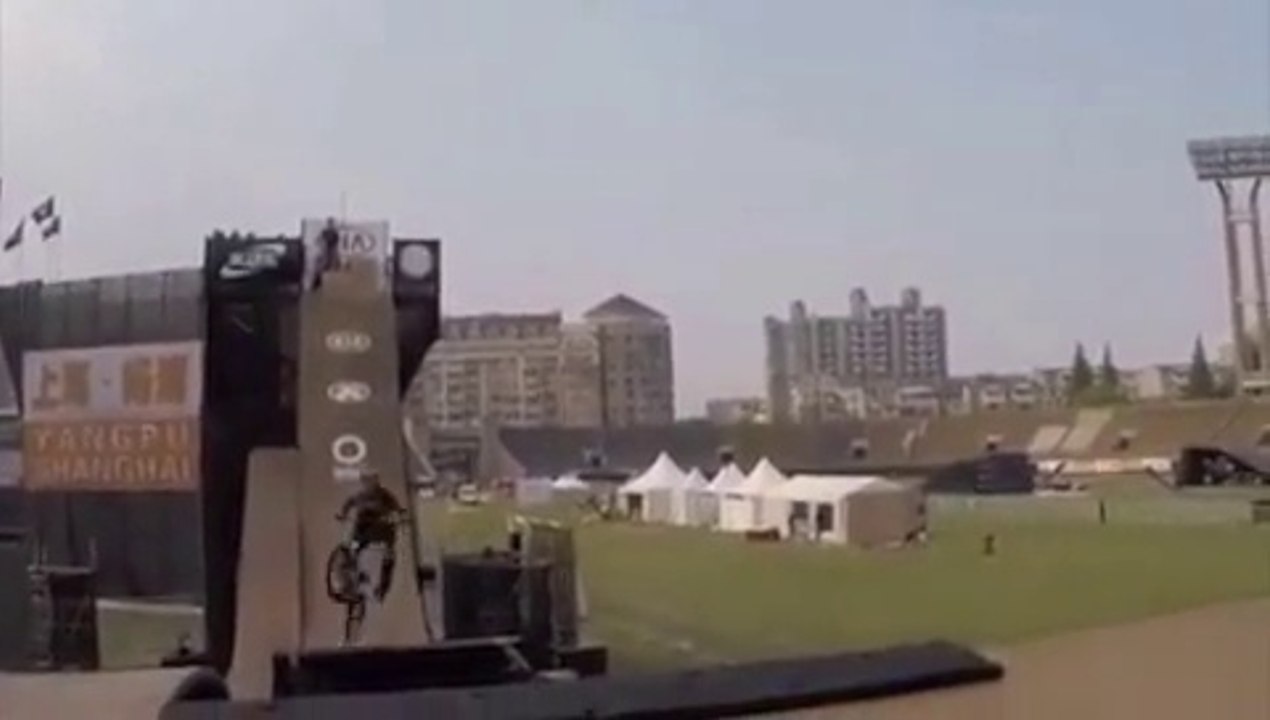 Insane BMX Switch Tricks on Shangai Huge Ramp!
