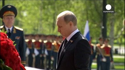 Merkel honra en Moscú a los muertos por el nazismo