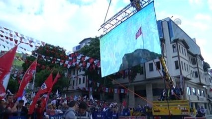 Kılıçdaroğlu'na Çiçek Bamyası Hediye Ettiler