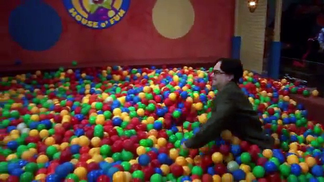 The Big Bang Theory Sheldon Bazinga! in ball pit - video Dailymotion