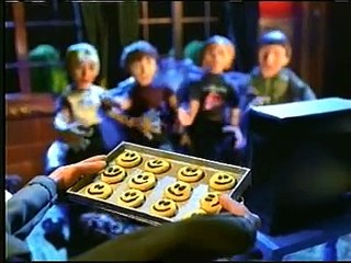 The Dandy Warhols - Every Day Should Be A Holiday