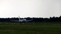 Transavia ► Boeing 737-800 ► Wet runway reverse thrust Landing ✈ Groningen Airport Eelde