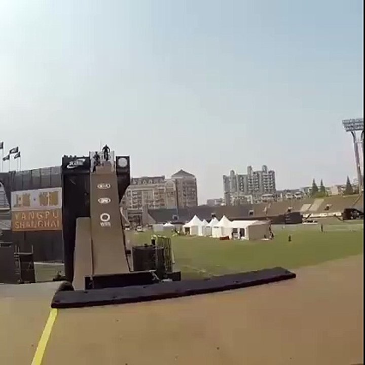 Changement de BMX sur une rampe