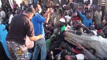 [HD] Hundreds of migrants rescued off Libyan coast