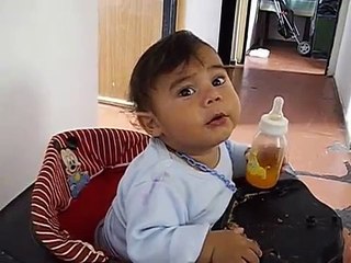 bebe de 9 meses discute con su papá