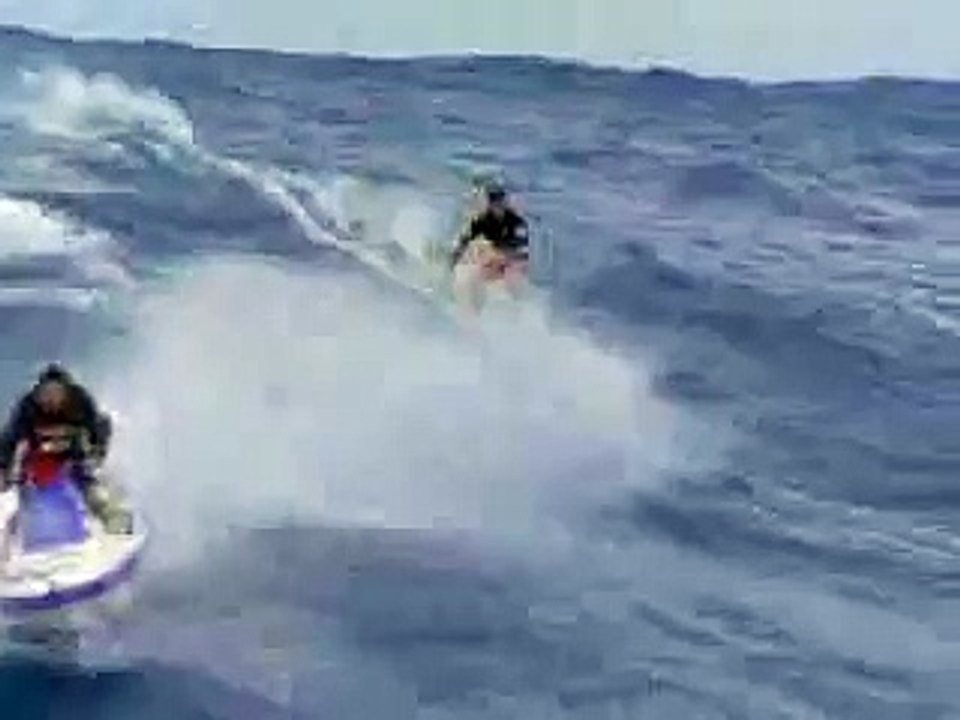 Surf in Tsunami!