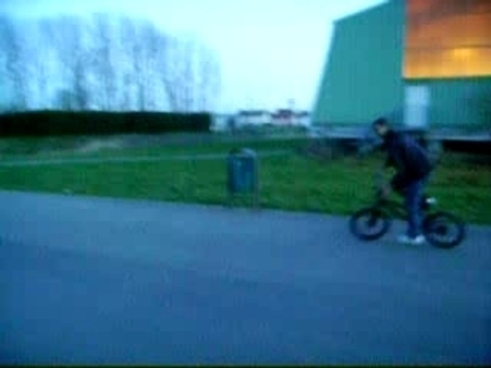 BMX Vidéo 10 Alex Houillle