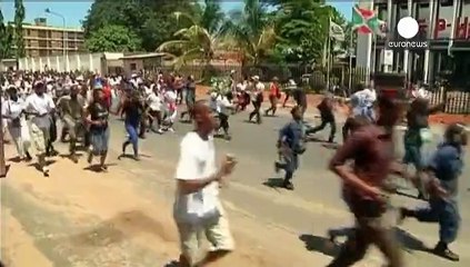 Burundili kadınlardan devlet başkanına protesto