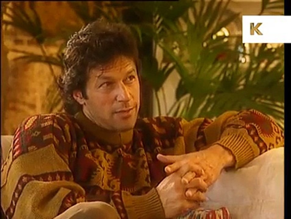 Watch Imran Khan's Uncommon Interview (1990) Specially Speaking about His Mother