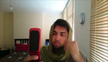 BOYS VS GIRLS TAKING PHOTOS