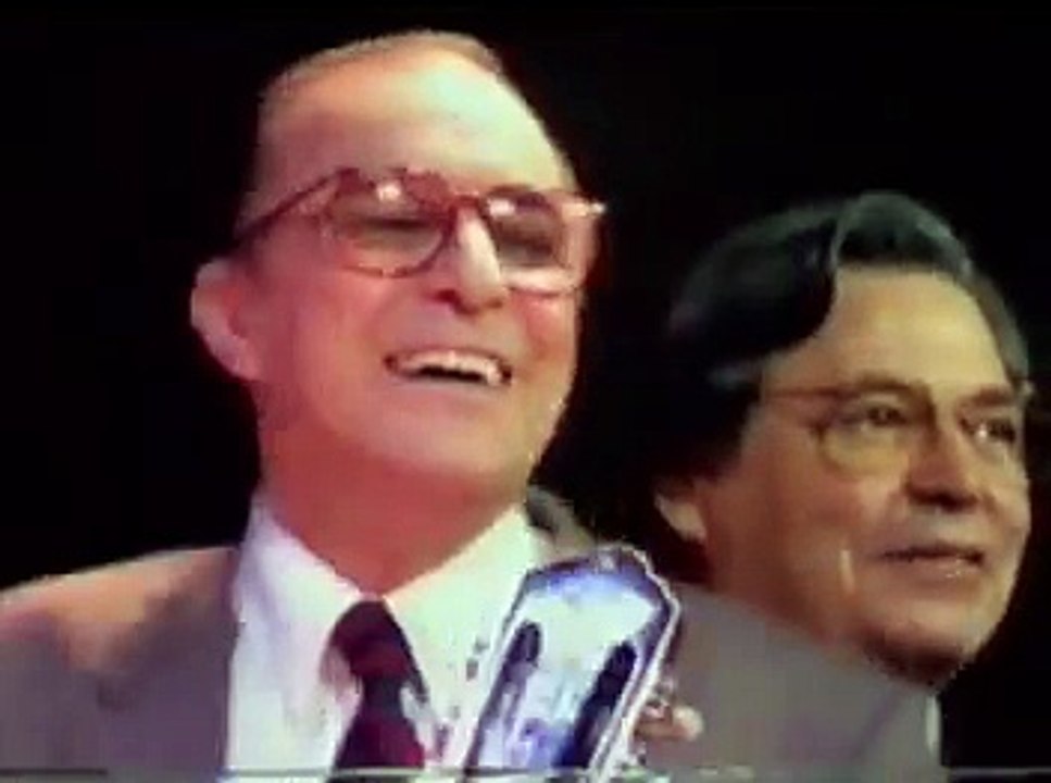 "Chega de Saudade" - João Gilberto e Tom Jobim (Bossa Nova)