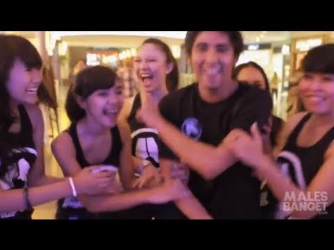 AXE ANARCHY The Raid - Indonesia: Jebraw Digrepe Banyak Cewek!