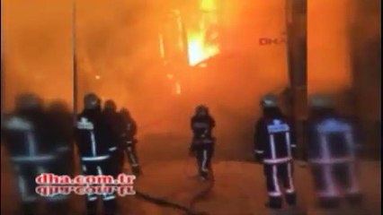 Balat'ta Ahşap Bina Yandı