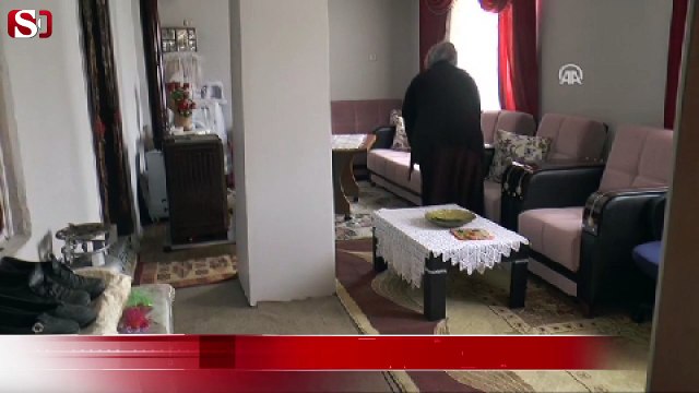 Evinin kolonundan elektrik direği çıktı!