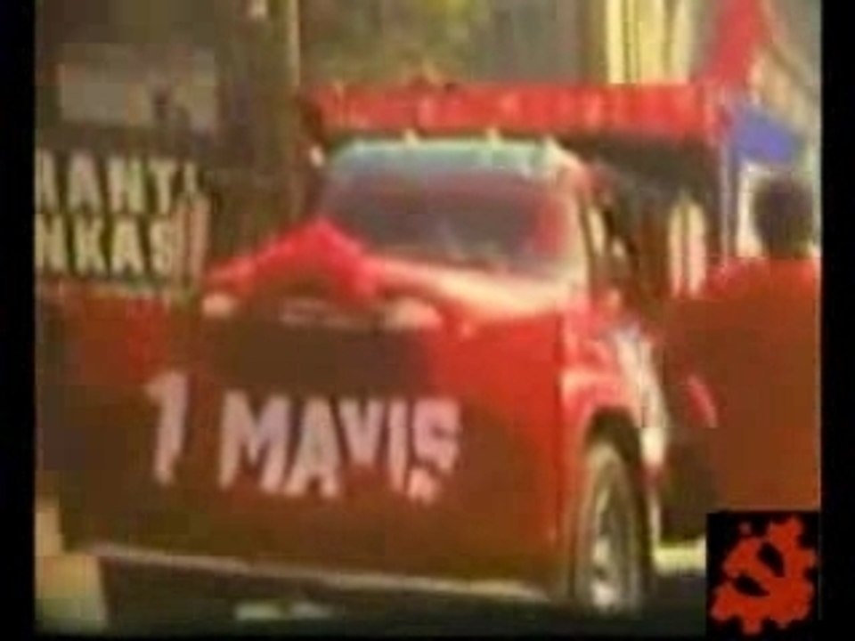 1 Mayıs1977-2007'de Taksim'deyiz