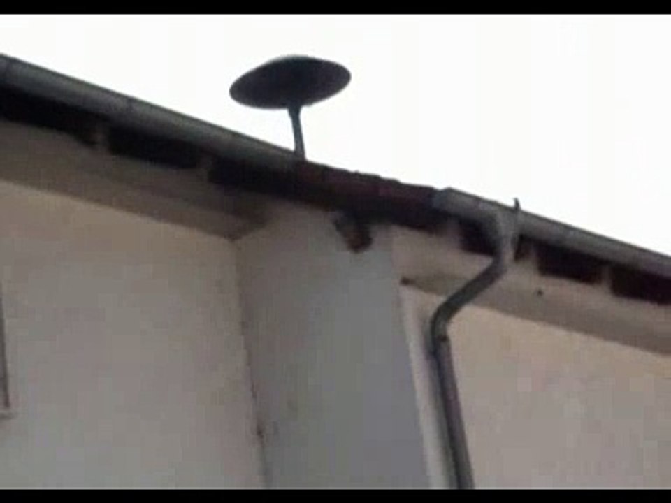 Ausgelöster Feueralarm mit Sirene E57 - E57 fire siren - siren drill