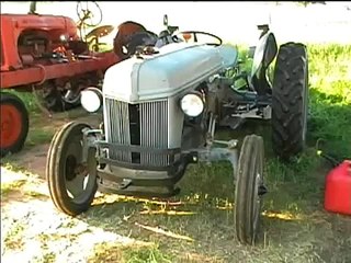 1941 Ford 9N Tractor Demonstration
