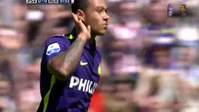 Memphis Depay marque un superbe coup-franc pour son dernier match au PSV