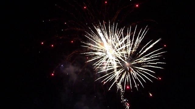 Spectacle Pyrotechnique de l'inauguration du Mémorial ACTe
