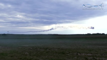 Pilots perform insanely close flyby