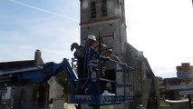 Bouin-Plumoison : Le chantier de destruction du clocher de l'église commence