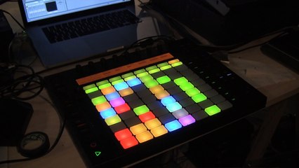 Reportage - Des Voix Sourdes au Théâtre de la Loge