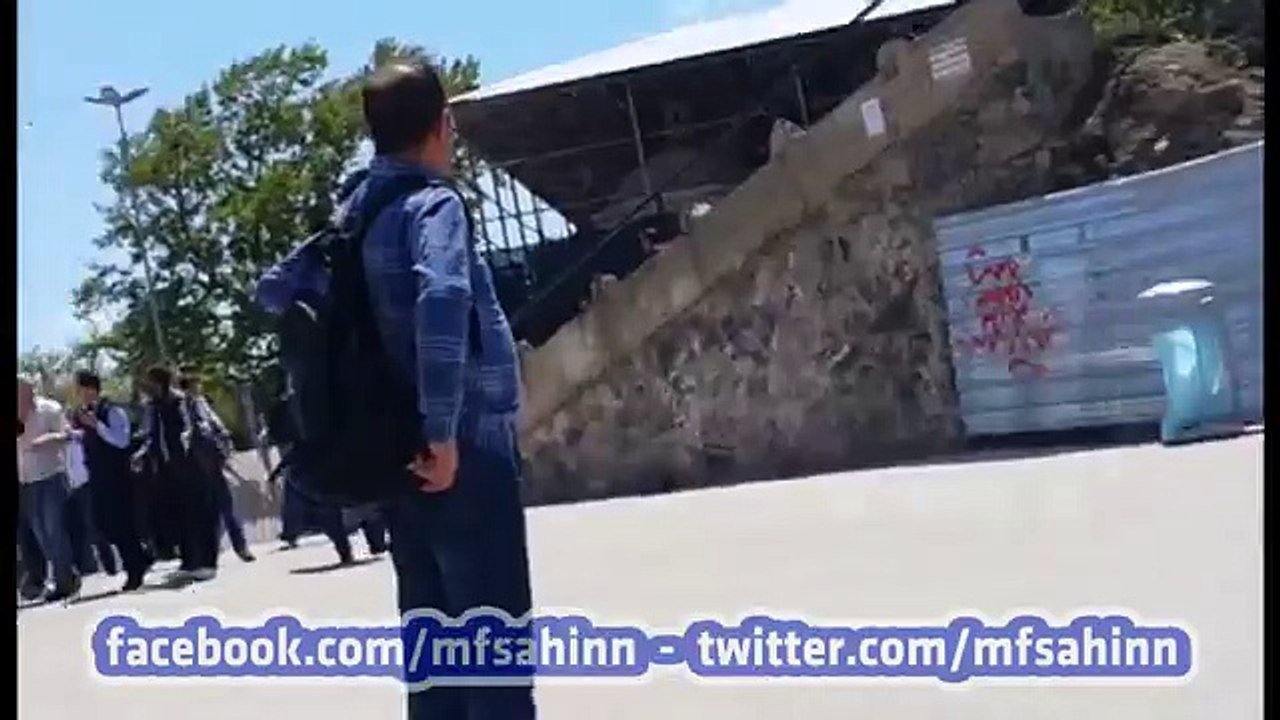 seyyar satıcıyı bayıltana kadar döven zabıta - haberneo.com