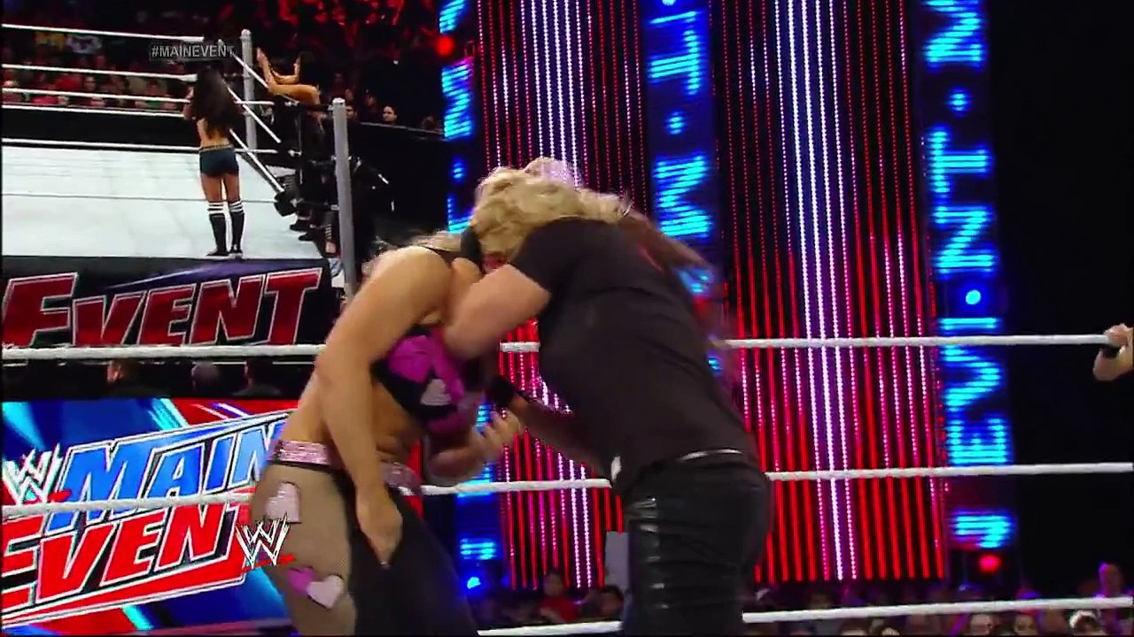 The Bella Twins & Natalya vs. AJ Lee, Tamina & Aksana: WWE Main Event, Dec. 25, 2013