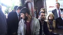 Trabzon'da CHP Aracını Taşlayıp Camını Kırdılar, Karakol Önünde Lastiğini Kestiler