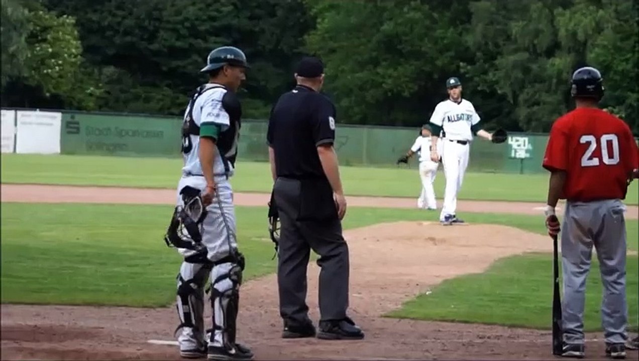 Sa. 16.05.15 Solingen Alligators vs Cologne Cardinals Spiel 2 Game Over: 14:0